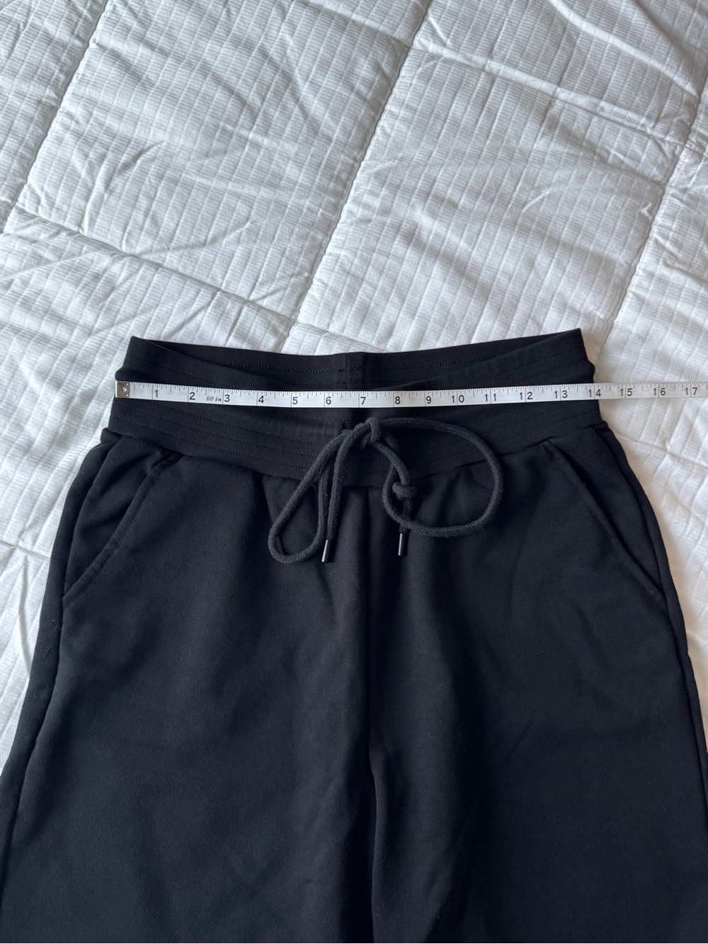 Alo yoga black loungewear shorts size M - Picture 7 of 10